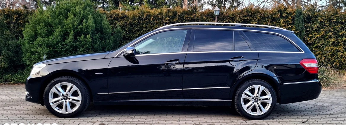 Mercedes-Benz Klasa E cena 45900 przebieg: 197000, rok produkcji 2010 z Andrychów małe 436